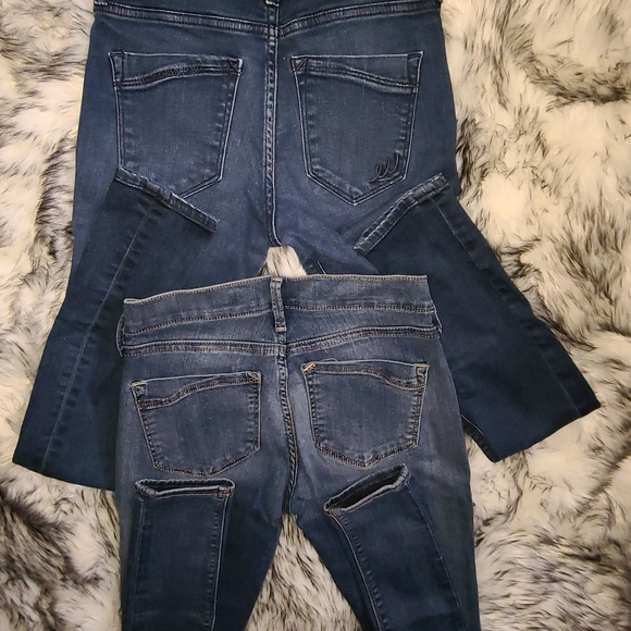 🔴SOLD🔴Express Super Soft legging style jeans - Picture 2 of 3